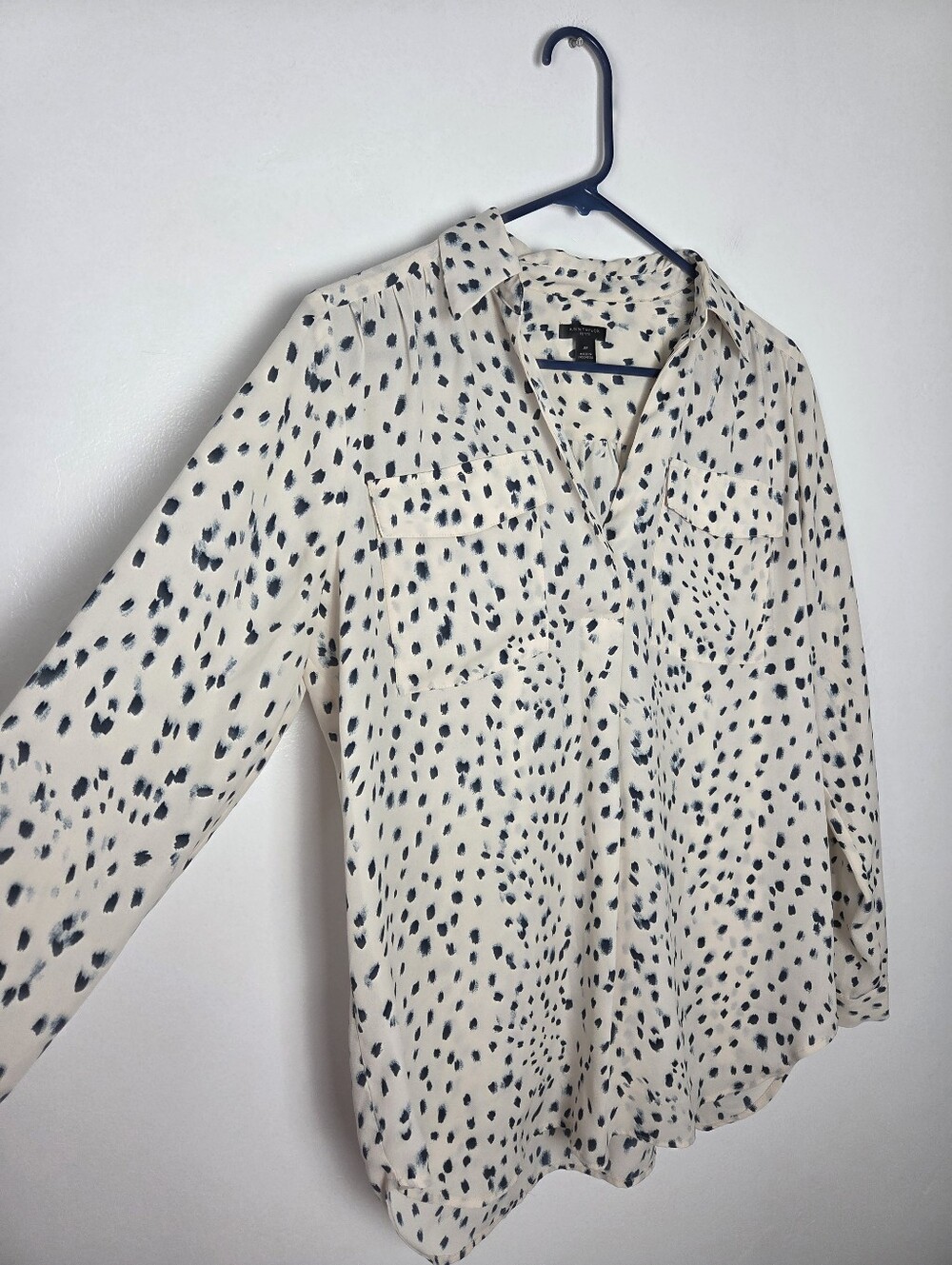 Ann Taylor Navy Animal Print Blouse Top Popover Office Career Formal Teacher MP